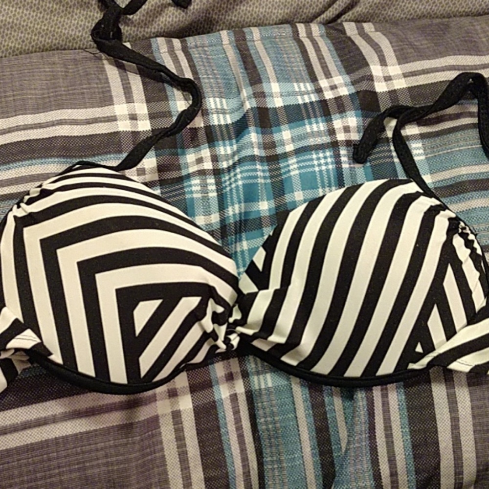 Push up baithing suite top